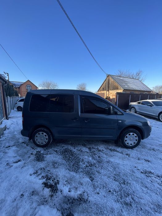 Volkswagen Caddy не фарбований