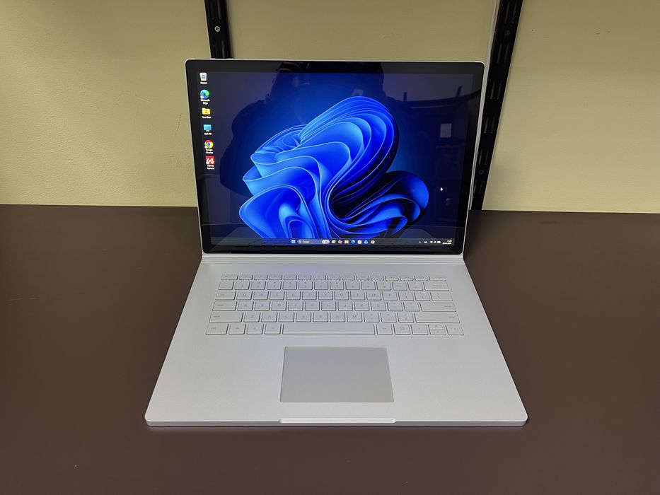 Ноутбук Microsoft Surface Book 2 15" i7 16GB/512GB/NVIDIA GTX 1060/6Gb