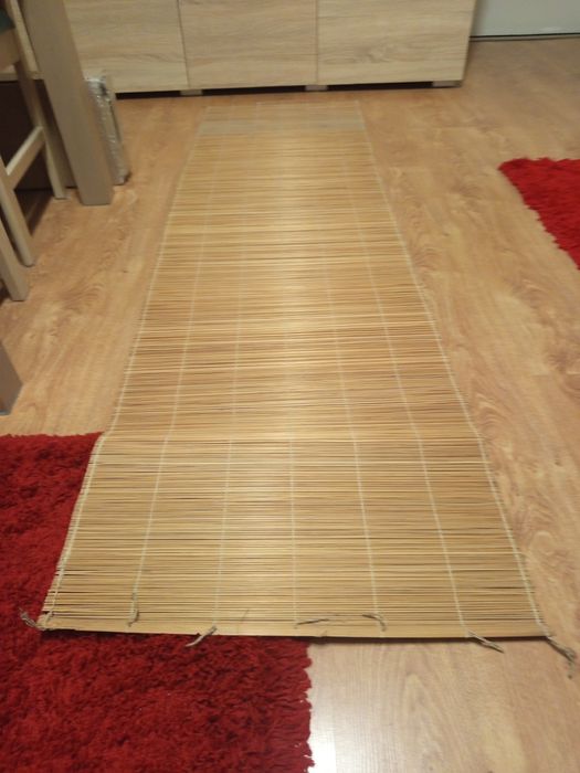 Mata słomianka na ścianę łóżko