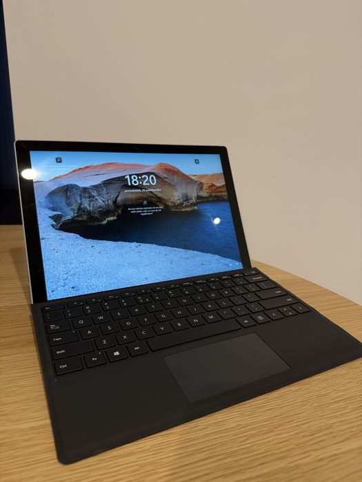 Windows Surface Pro 7