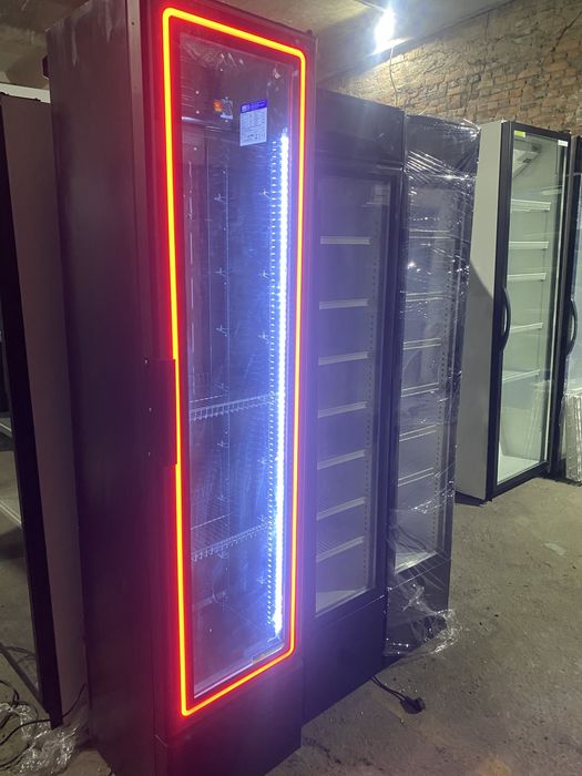 Узкий холодильник Холодильный шкаф для напитков Ретро холодильник