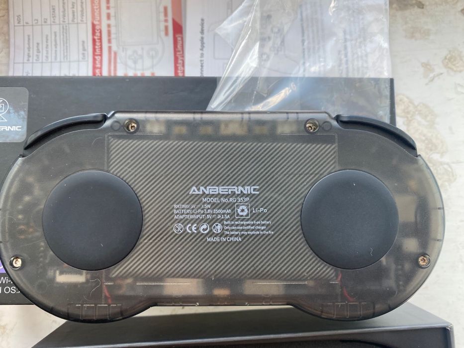 Продам ігрову портативну консоль ANBERNIC RG353P