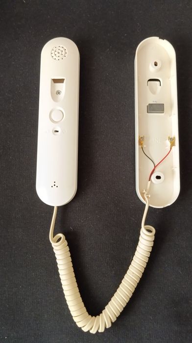 Трубка домофона.