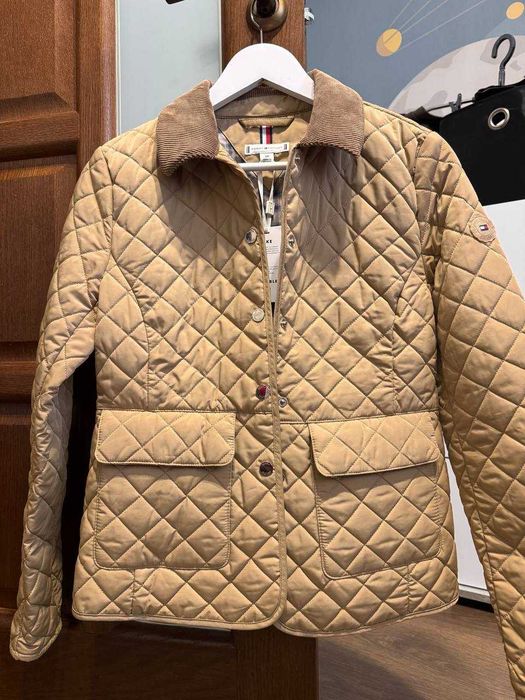 Куртка  TOMMY HILFIGER оригінал, злегка утеплена