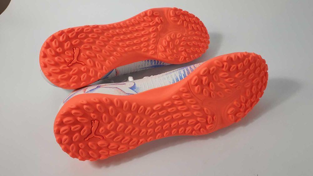 Puma turfy Future 8 Play TT rozmiar 39