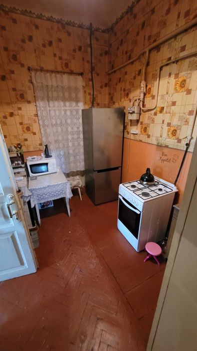 Продам 2 к. кв. ул. Москалёвская, ост. ул. Валерьяновская