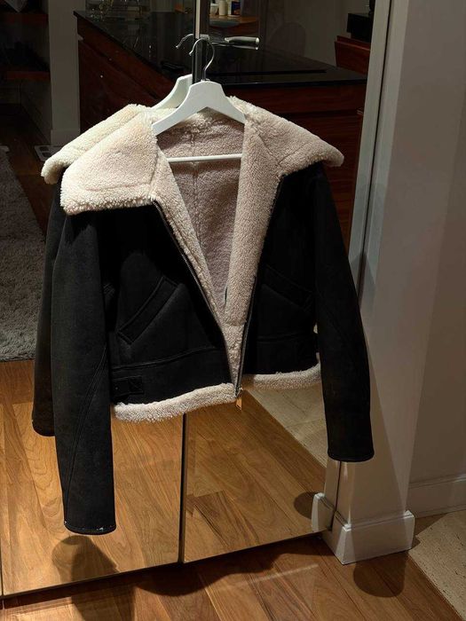 Mango MNG czarna kurtka aviator L z kremowym kołnierzem