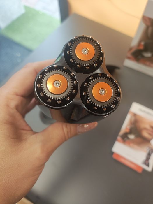 Maszynka do golenia uszkodzona