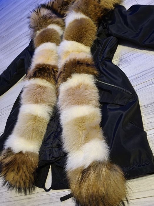 Plaszcz z naturalnym futrem lis jenot parka dluga kurtka