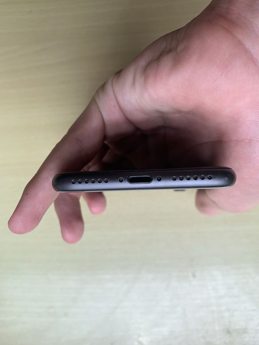 TERMINOWO Sprzedam iPhone 8