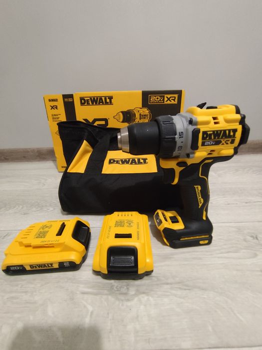 Шуруповерт DeWALT DCD800D2