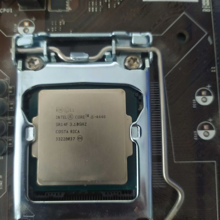 Płyta główna MSI B85M-E33 Micro ATX + Intel i5-4440 + pamięć 8GB