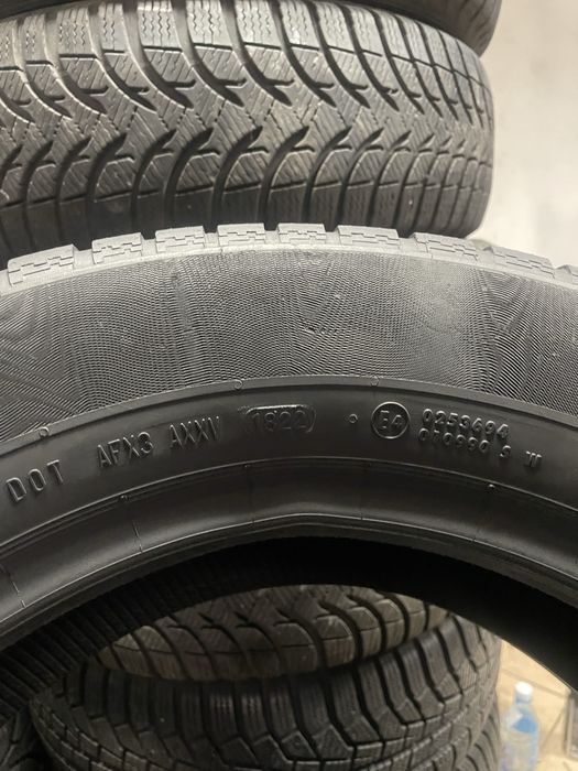 225/60 R16 Continental