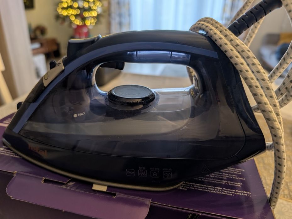 Jak nowe Żelazko parowe 2000W TEFAL Virtuo FV1713