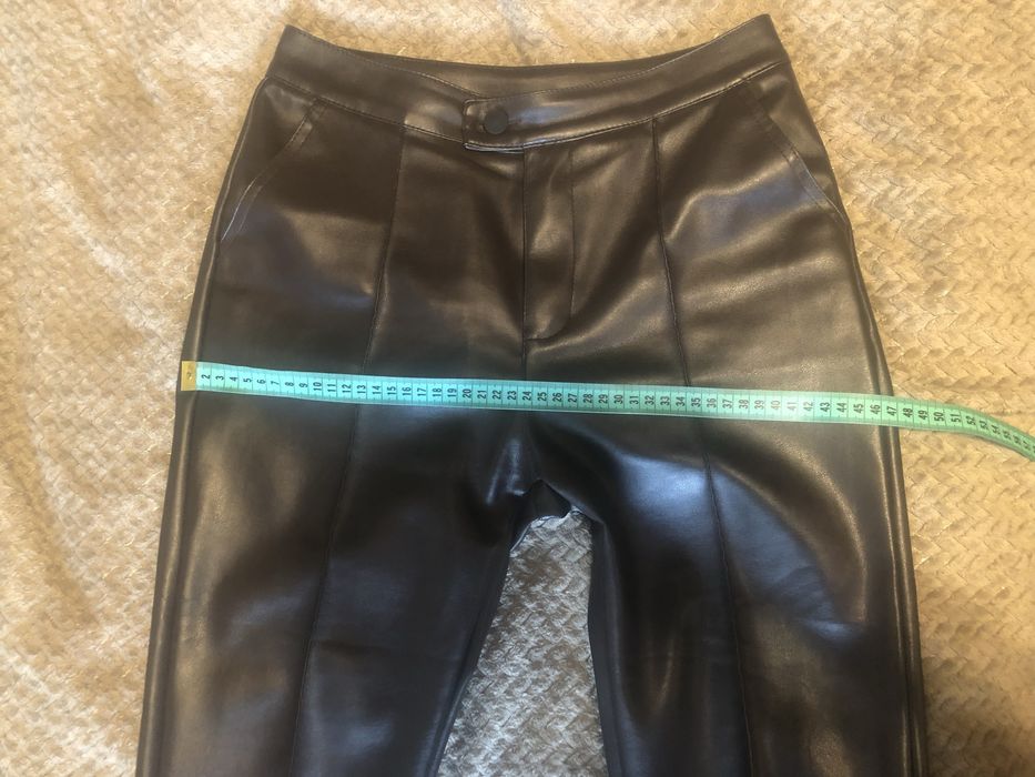 Стильні штани з кожзаму