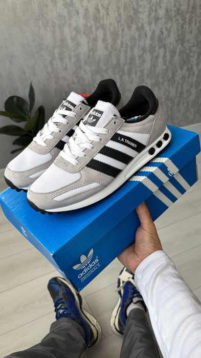 3 кольори Adidas LA Trainer OG