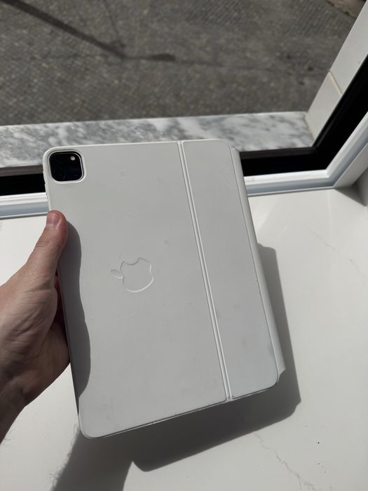 Ipad pro 11 c/ magic keyboard