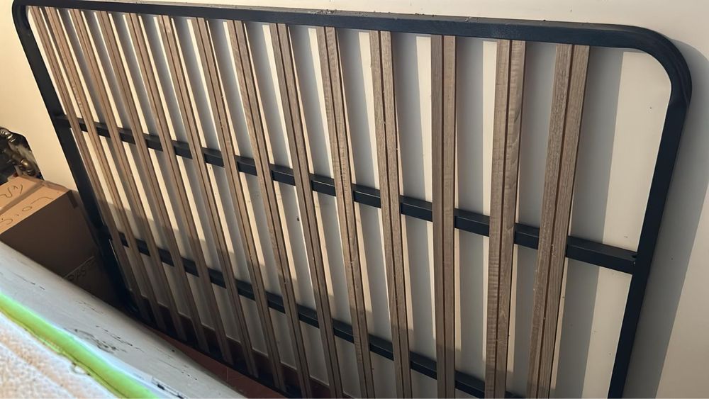 Colchão + Estrado – Bom estado