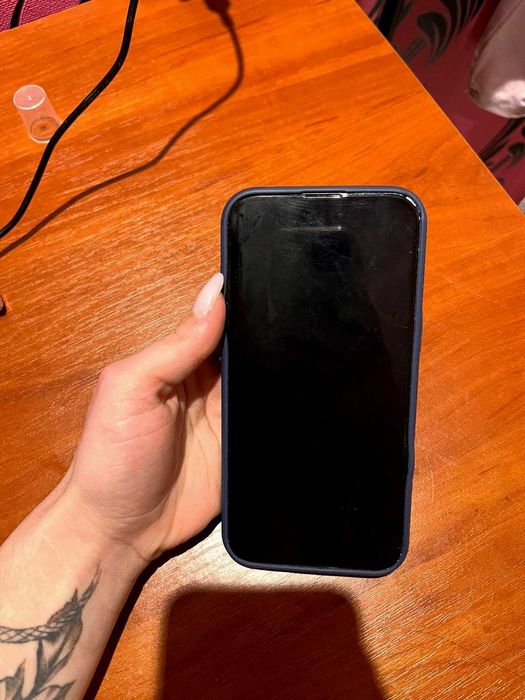 iPhone 16 Plus, смартфон айфон 16 +, телефон 16 плюс