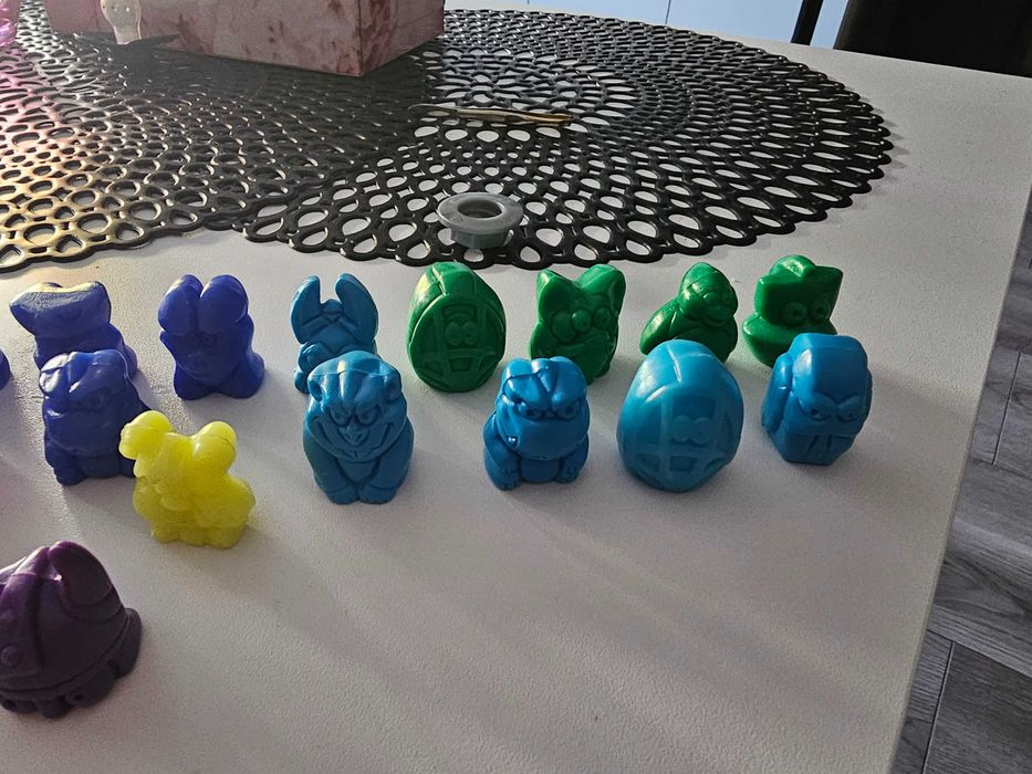 Figurki z jajka niespodzianki