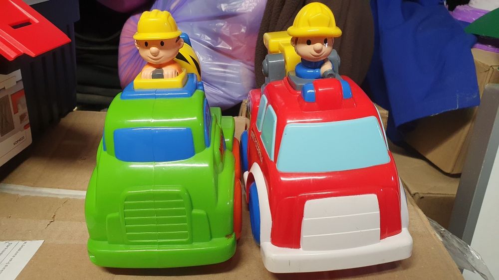 Sprzedam dwa pojazdy dla chlopca