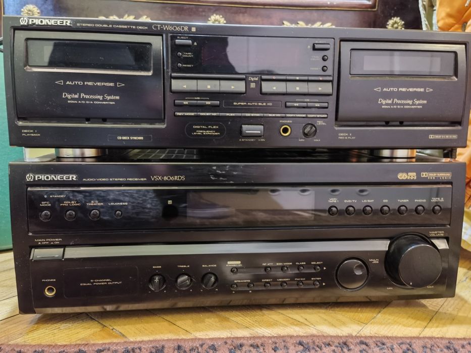 Potężny amplituner stereo Pioneer vsx 806rds 700W