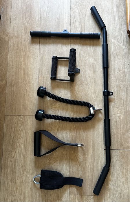 Máquina musculação multifunções + acessórios