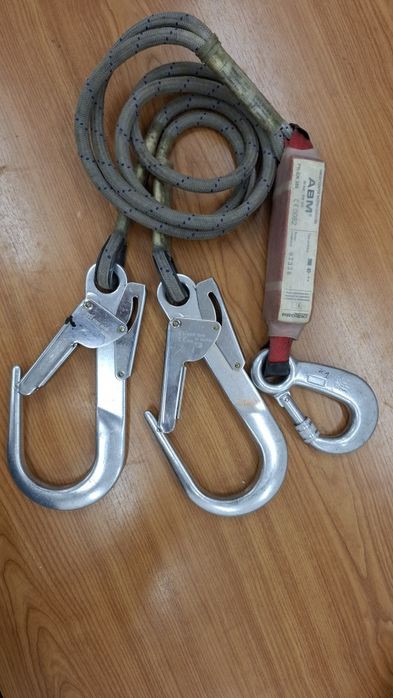 Podwójna linka bezpieczeństwa z amortyzatorem Protekt