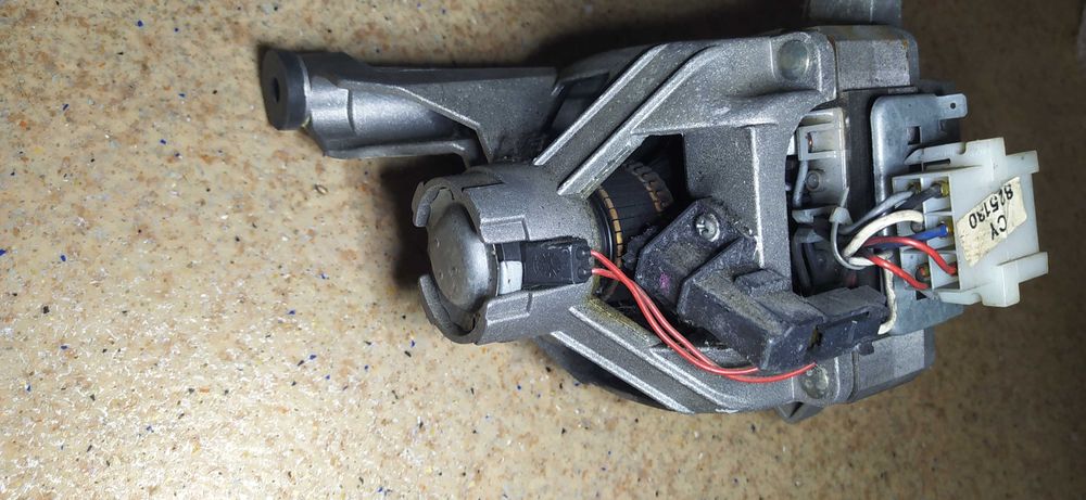 Запчасти стиральной машины Электродвигатель, сливной насос, клапан