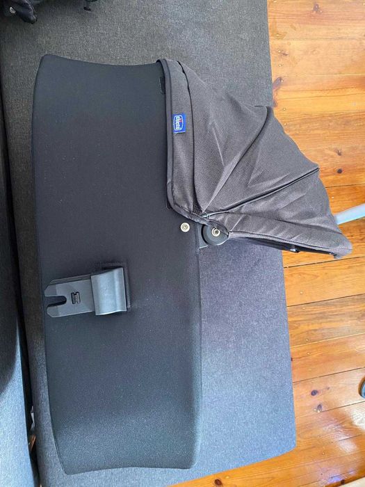 Alcofa Chicco – como nova + colchão incluído