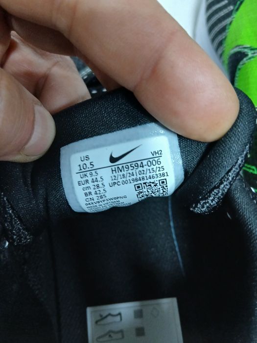 Чоловічі кросівки для бігу Nike Run Defy HM9594-006