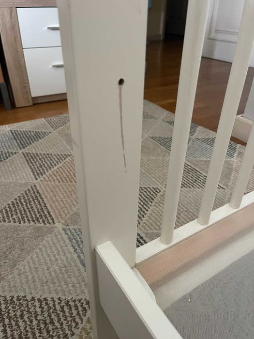 Сama de bebé IKEA branco 60x120, com colchão e acessórios completos