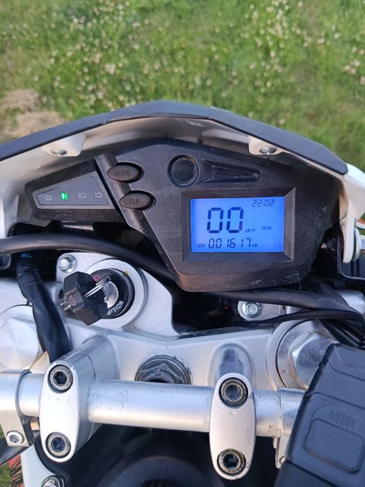 Продам мотоцикл 250 кубів