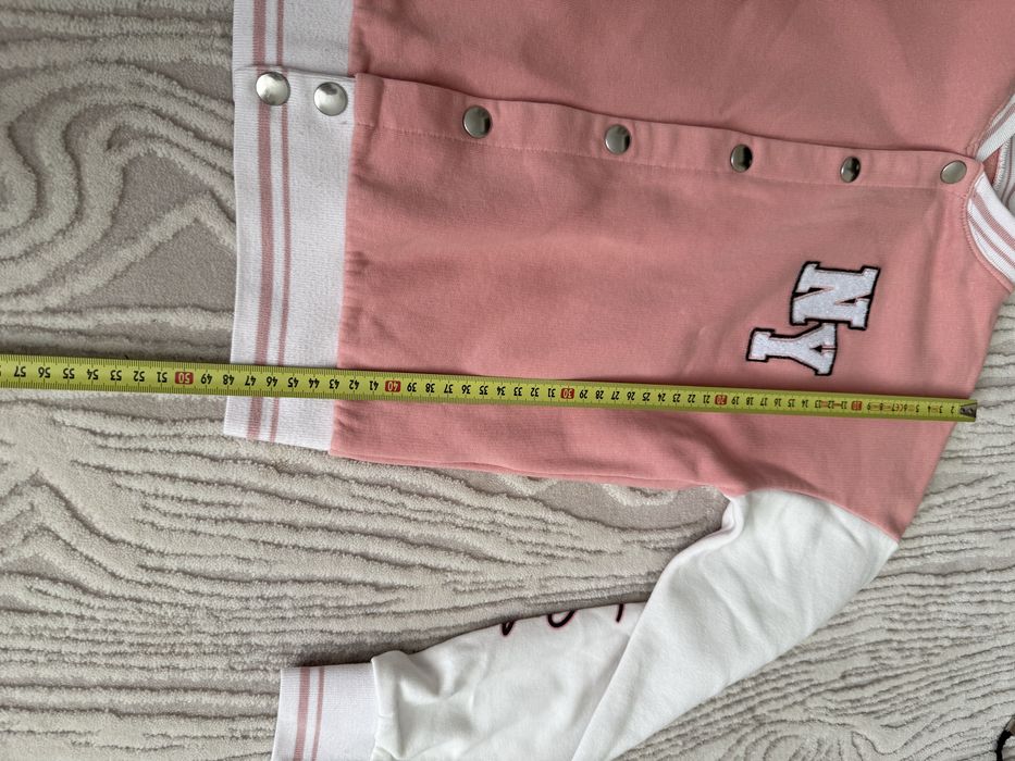 Дитячий рожевий бомбер