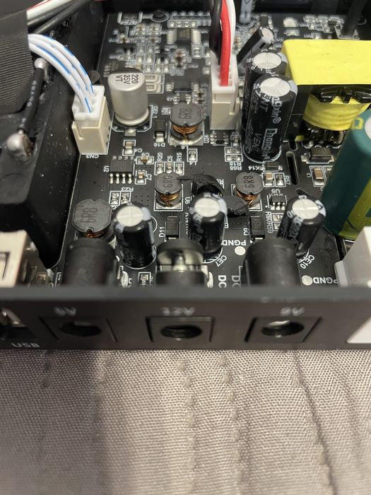 ДБЖ dc1018l для інтернету