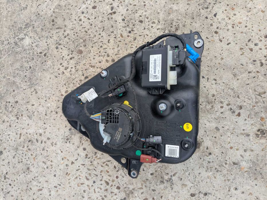 Бак AdBlue 8K0131877 Audi A4 B8 Насос Блок Ауді А4 Б8 Бачок