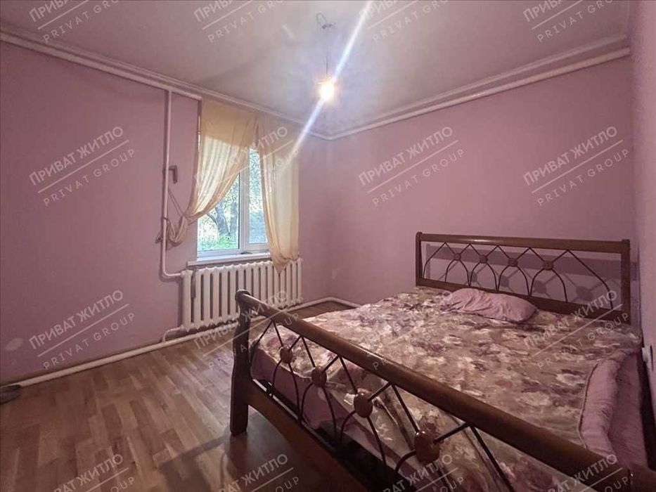 Будинок із земельною ділянкою 1 га, неподалік від міста Решетилівка