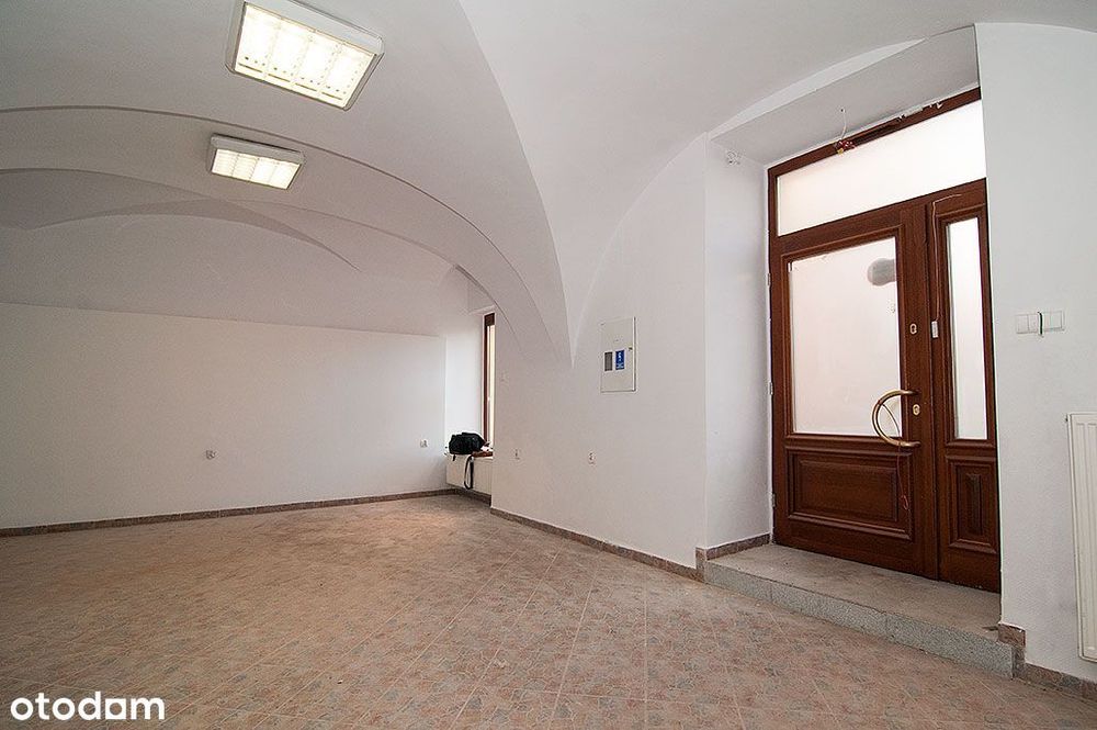 Lokal w ścisłym centrum. Jawor, Rynek.