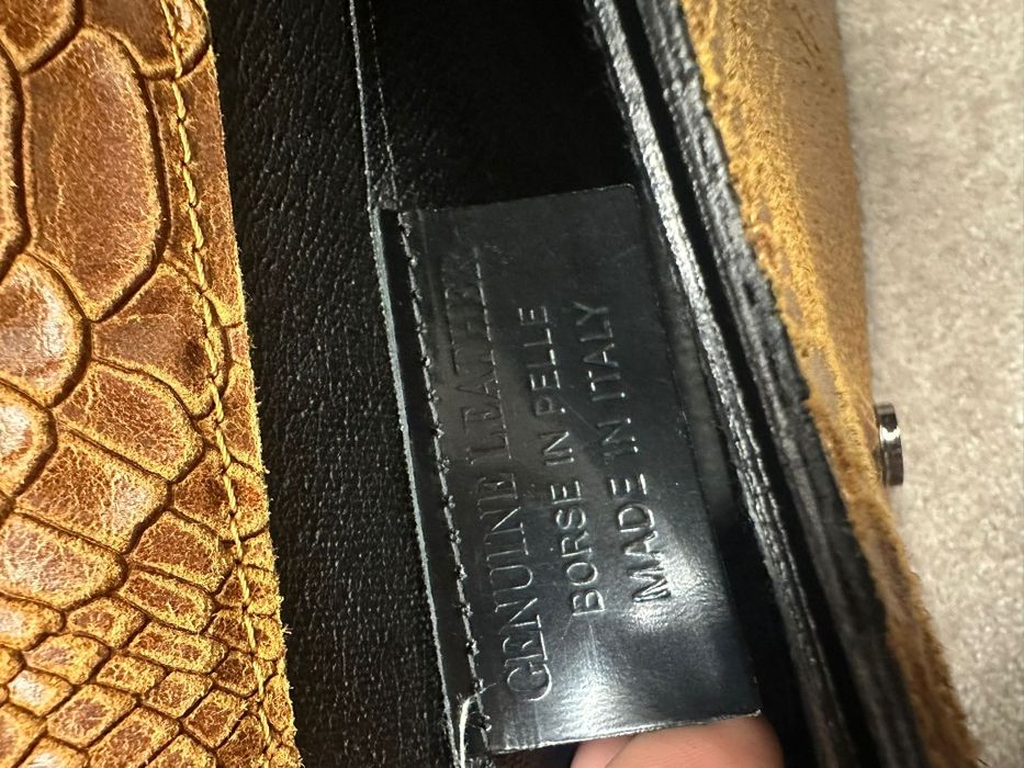 Bolsa em pele para senhora