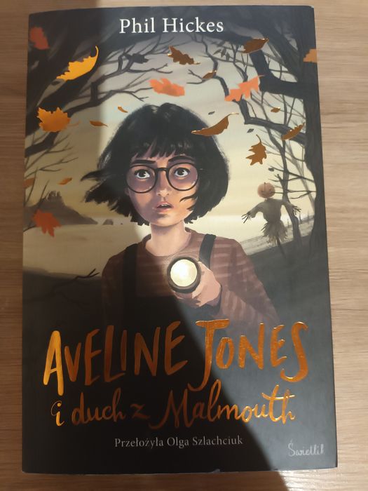 Aveline Jones i duch z Malmouth