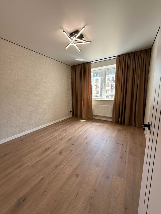 Без Комісії  Євро 3 Кімнатна Квартира з Новим Ремонтом