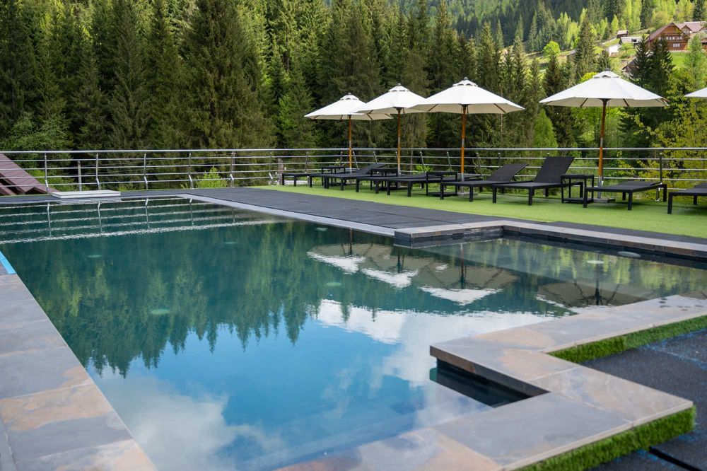 Групове поселення в Буковелі | Готель зі SPA та басейном
