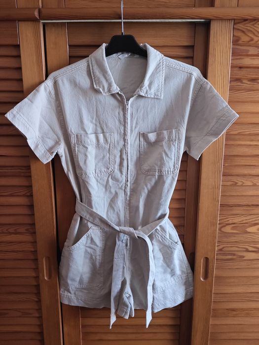 Macacão bege mulher