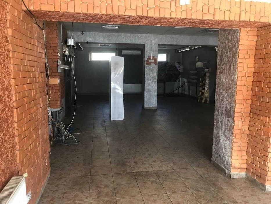 Продається комерційне приміщення