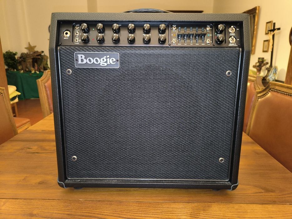 Mesa Boogie Mark V combo 35 w como novo + capa protetora
