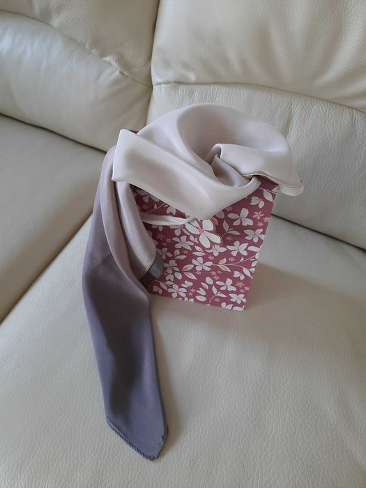 Chusta [nowa] Jedwab