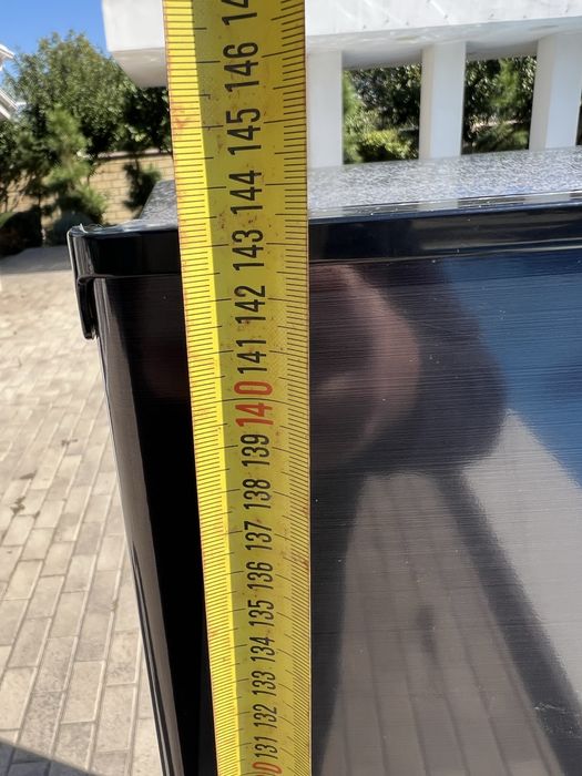 Холодильник Midea черный диспенсер воды