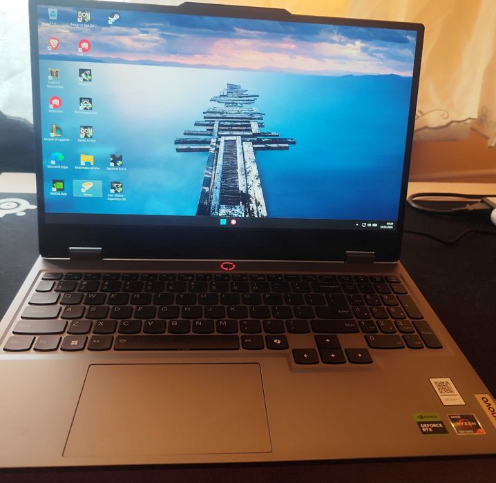 Laptop gamingowy Lenovo LOQ Rtx4070 25gbram ddr5 r7
