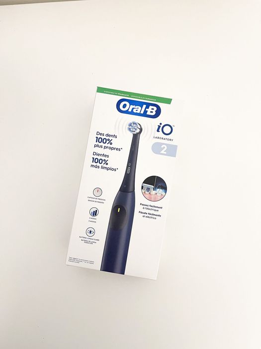 Escova Oral-B iO 2 + 4 recargas