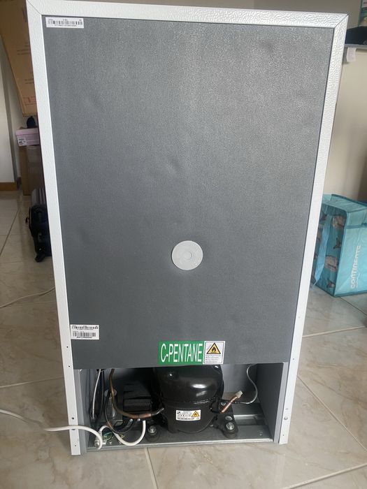 Frigororifico Mini Com Congelador Jocel JF-85